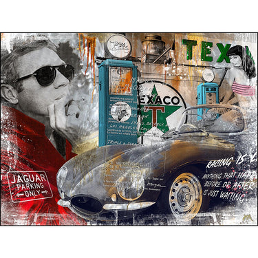 Devin Miles "Big C" - Limitierter Pop Art Print, Steve McQueen mit Sonnenbrille vor Jaguar E-Type und Texaco-Schild, Vintage-Atmosphäre, 75x100 cm